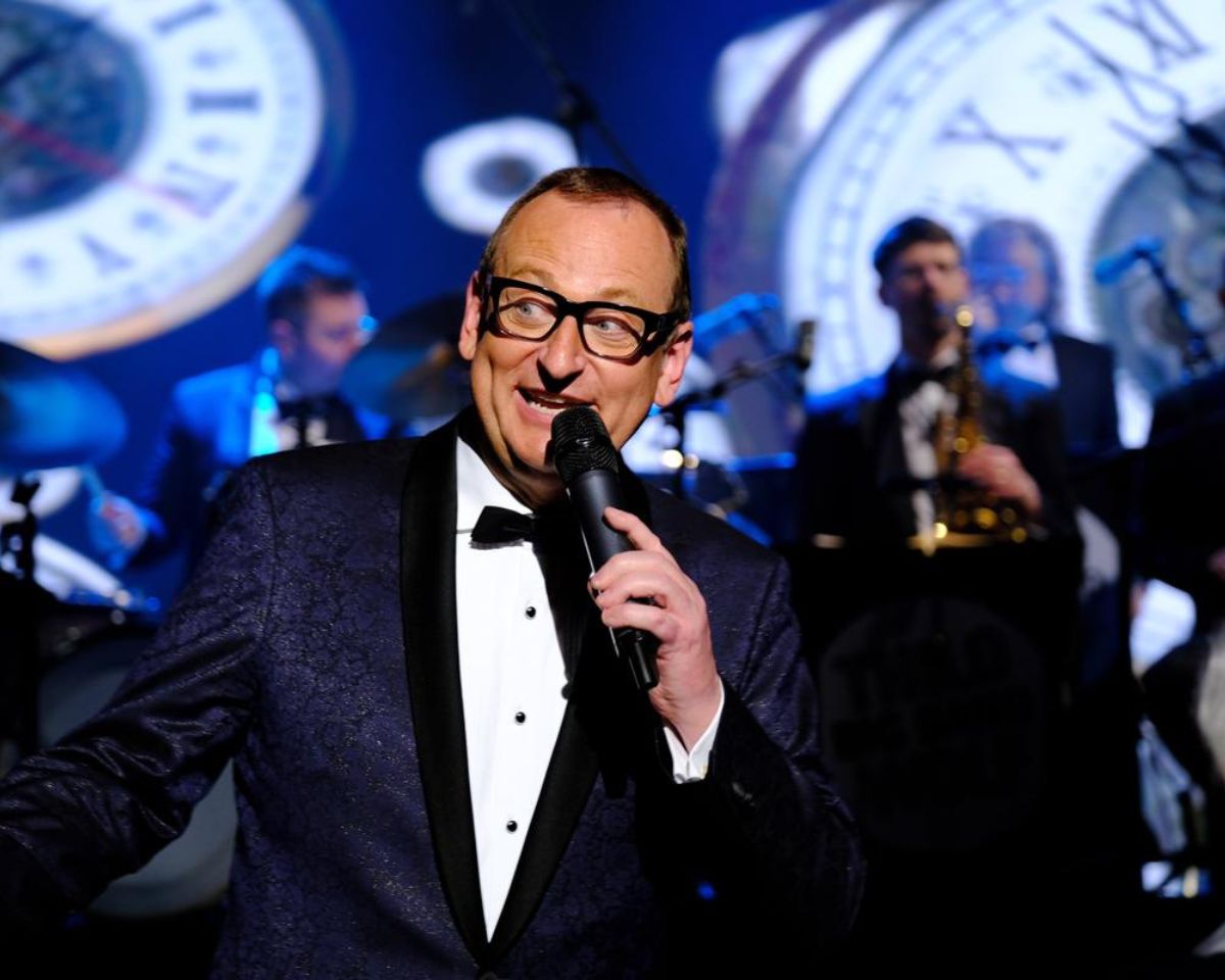 Volker Heißmann singt Udo Jürgens (Quelle Werner Sonst)