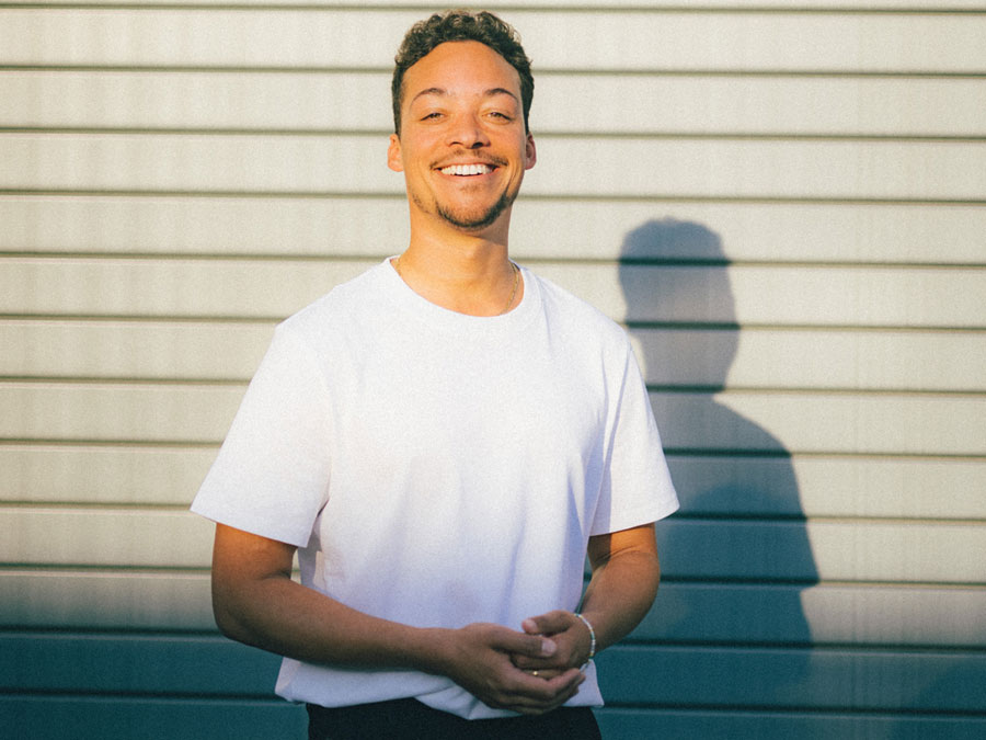 AurelMertz_c_LennyRothenberg_900