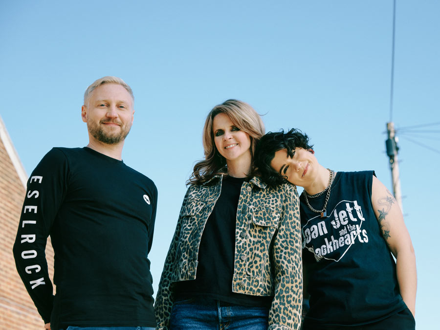 TheSubways_c_LauraLewis_900