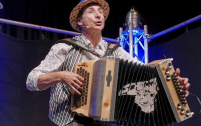 Oti Schmelzer bringt neues Programm „Lustig und Ventil“ in den Kulturboden Hallstadt