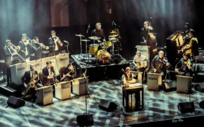 Moka Efti Orchestra und Benno Fürmann bringen Der Vorhang fällt nach Erlangen